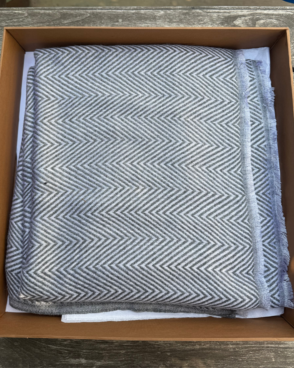 Karivani Blanket Box