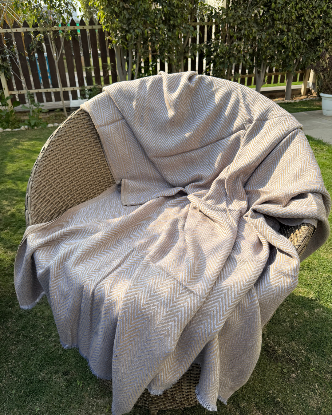 Karivani Blanket Box