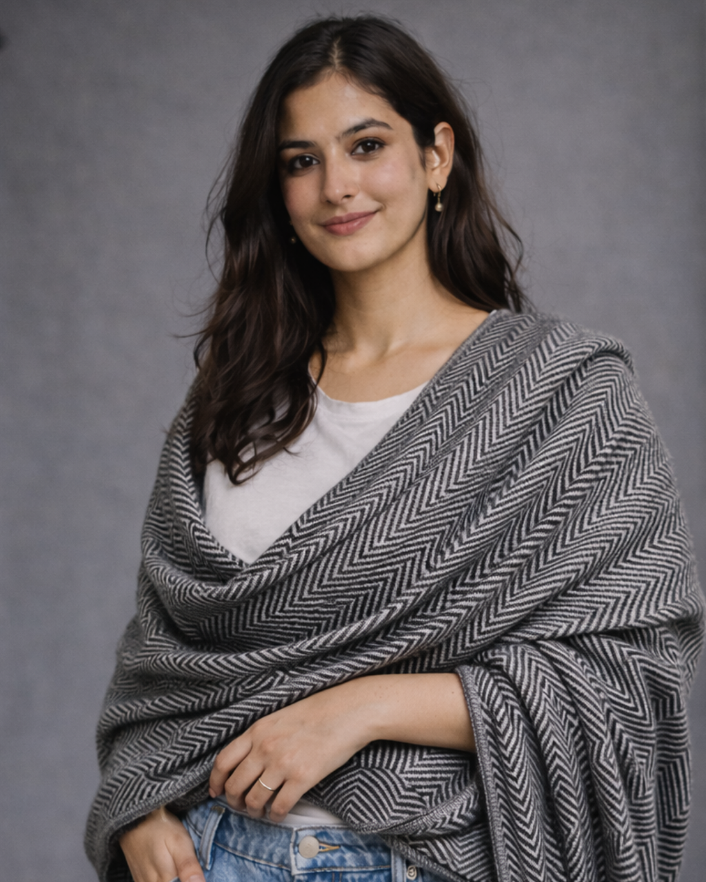 Karivani Gift Box - Blanket, Muffler, Stole