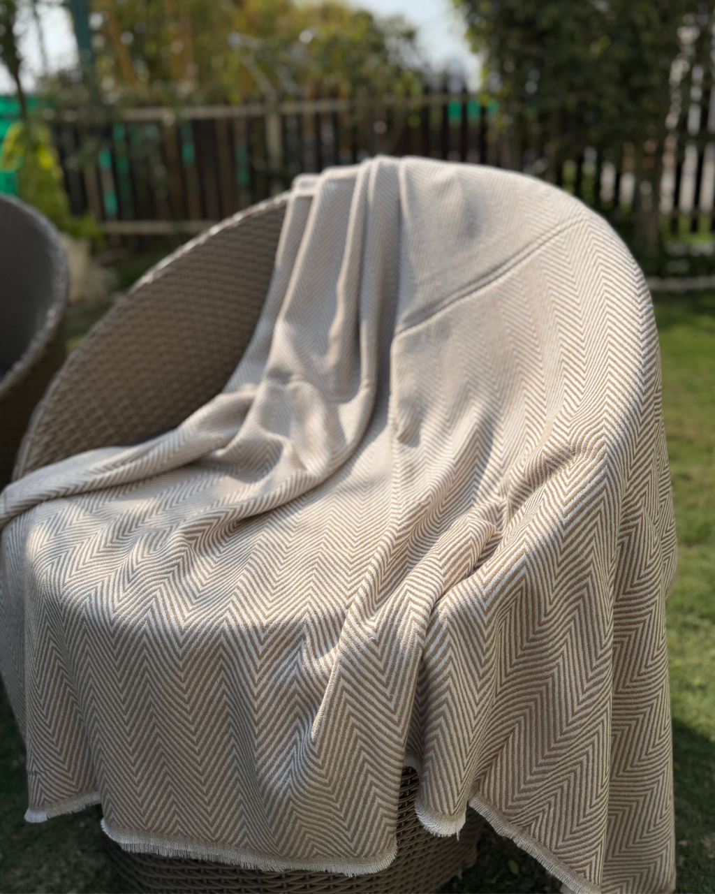 Karivani Gift Box - Blanket, Stole