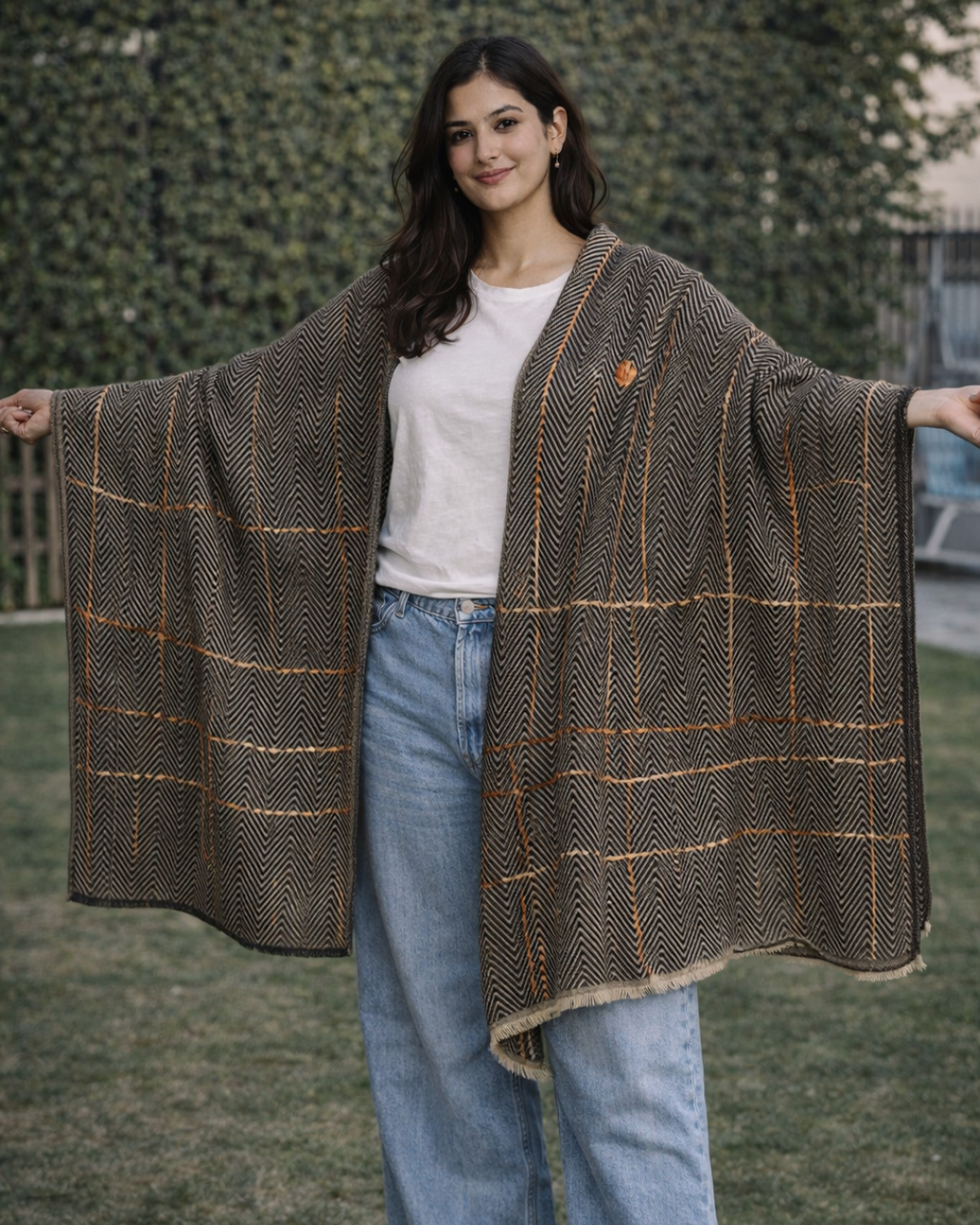 Karivani Gift box - Embroidered Stole