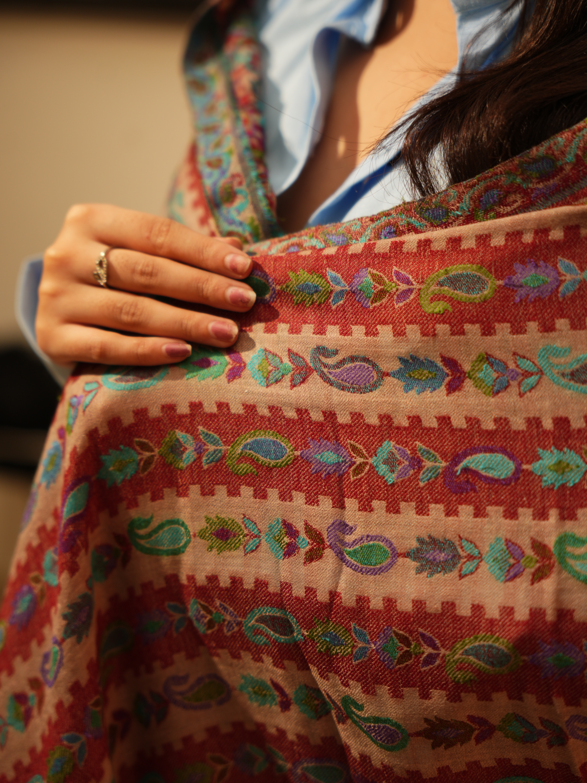 Karivani Women's Faux Pashmina Stole - Stripe Cutting