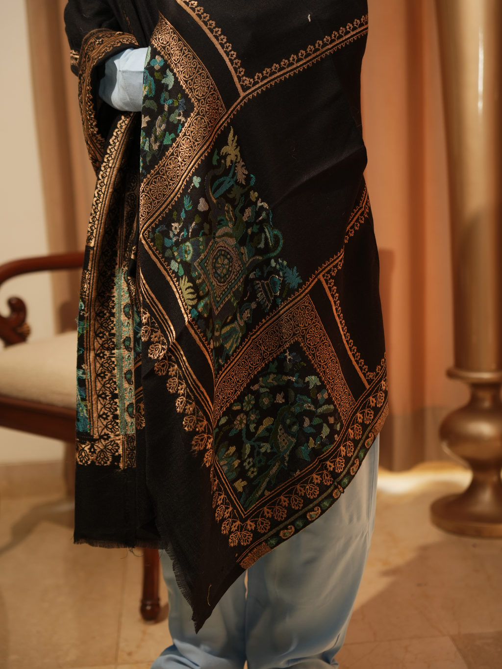 color:green