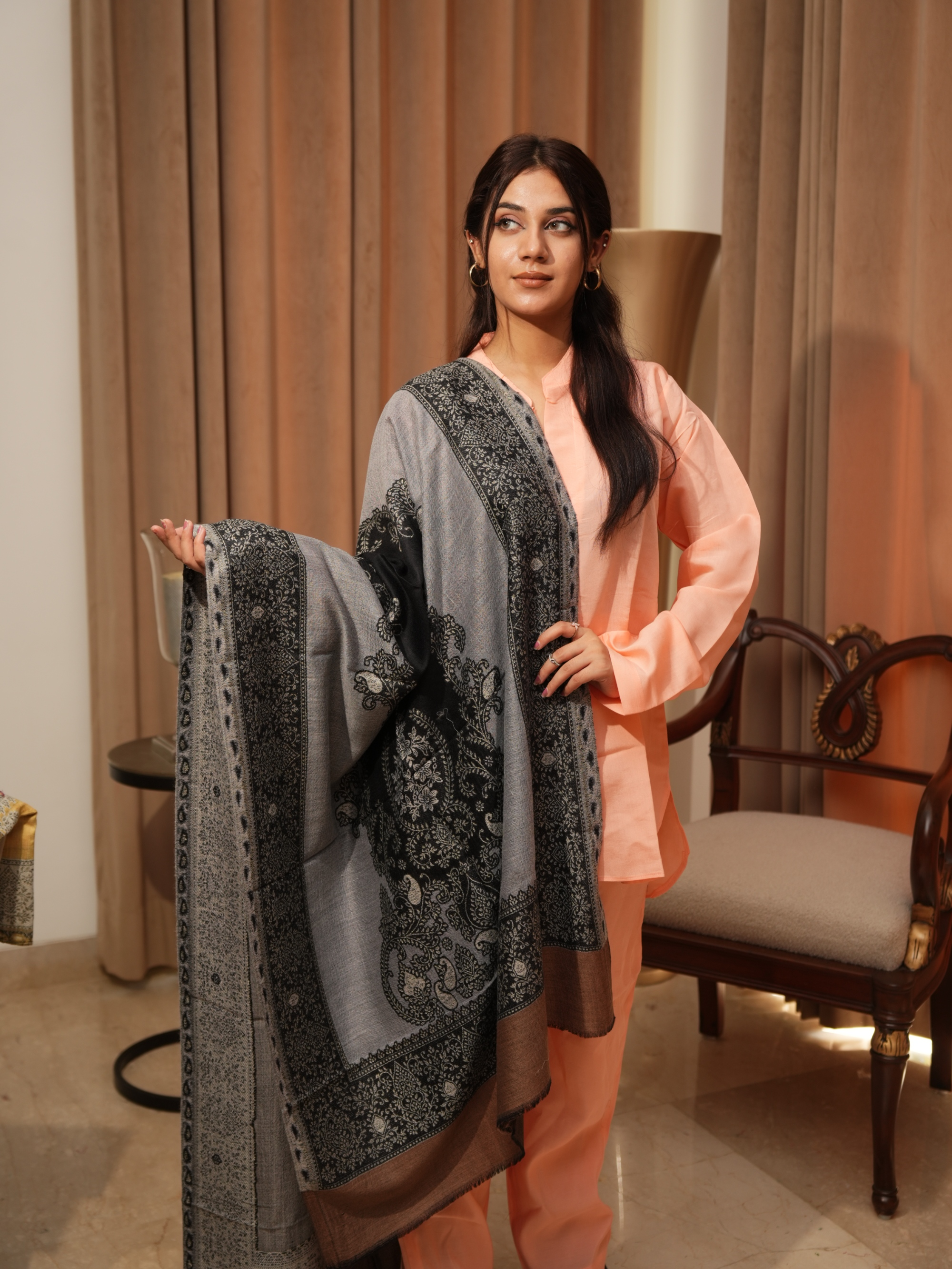 Karivani Women's Faux Pashmina Stole - Side Flower Cutting