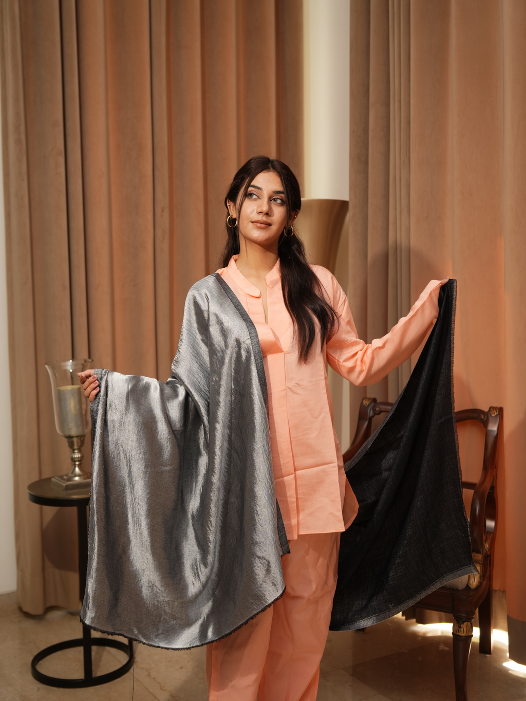 color:grey