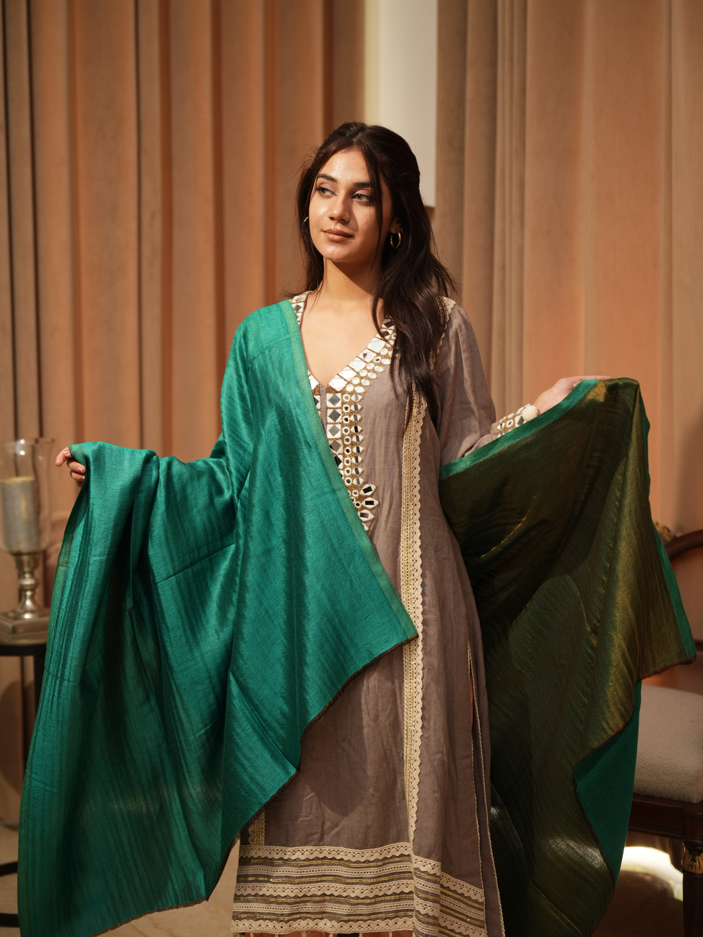 color:green