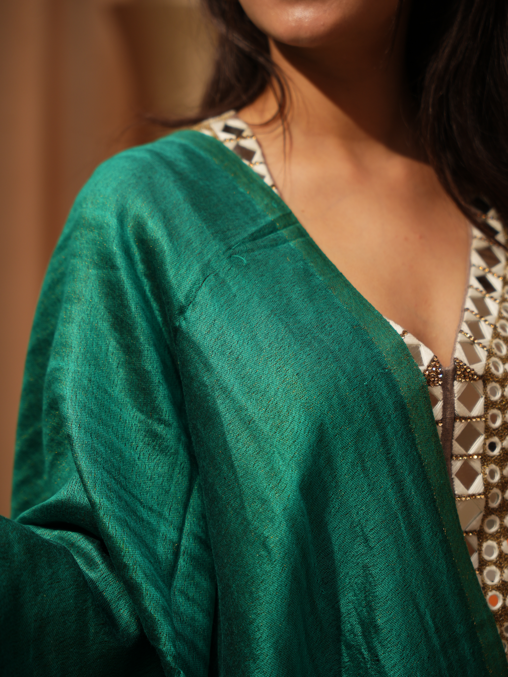 color:green