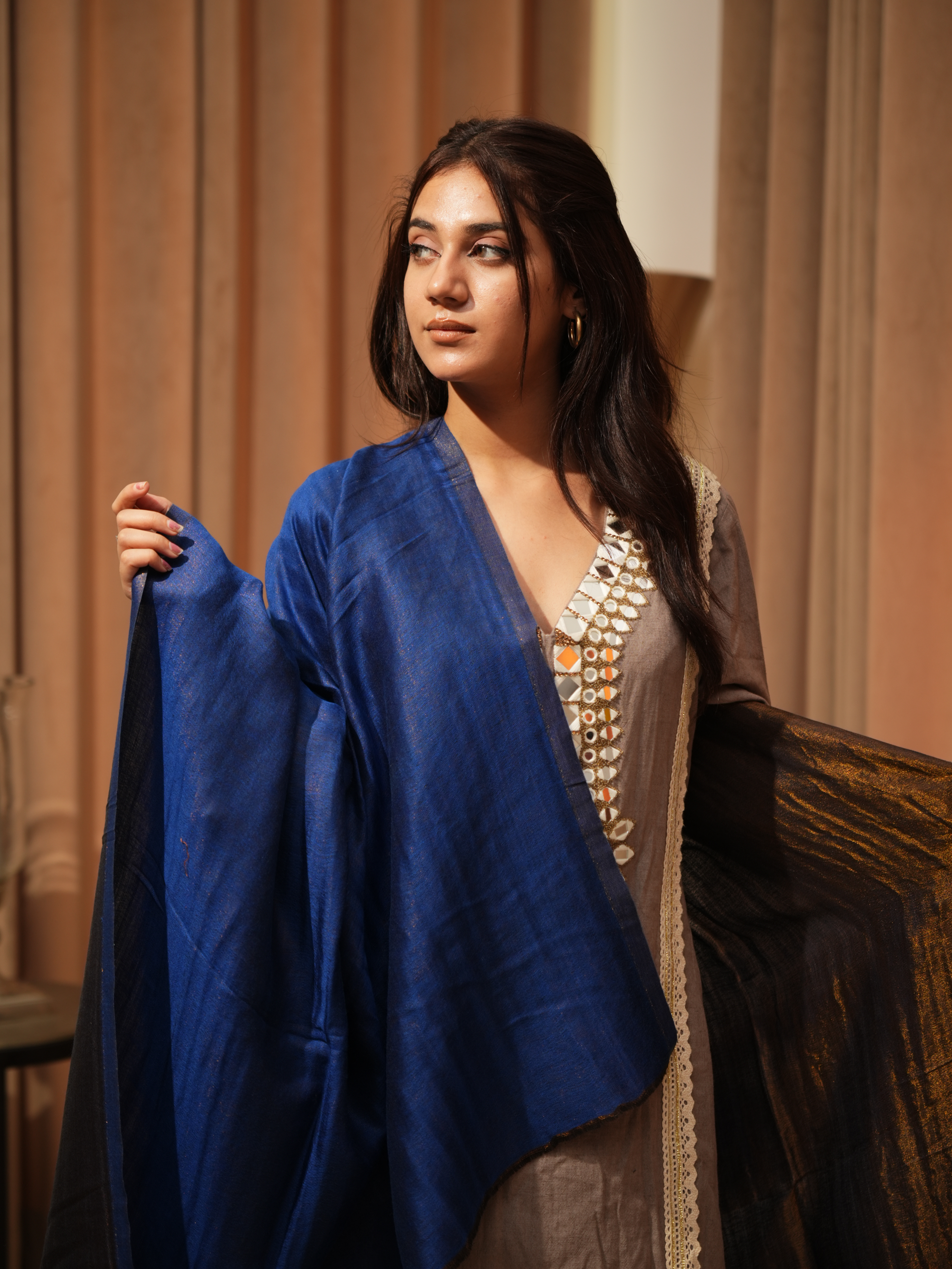 Karivani Women's Faux Pashmina Shawl - Moonlight Reversibe Shawl