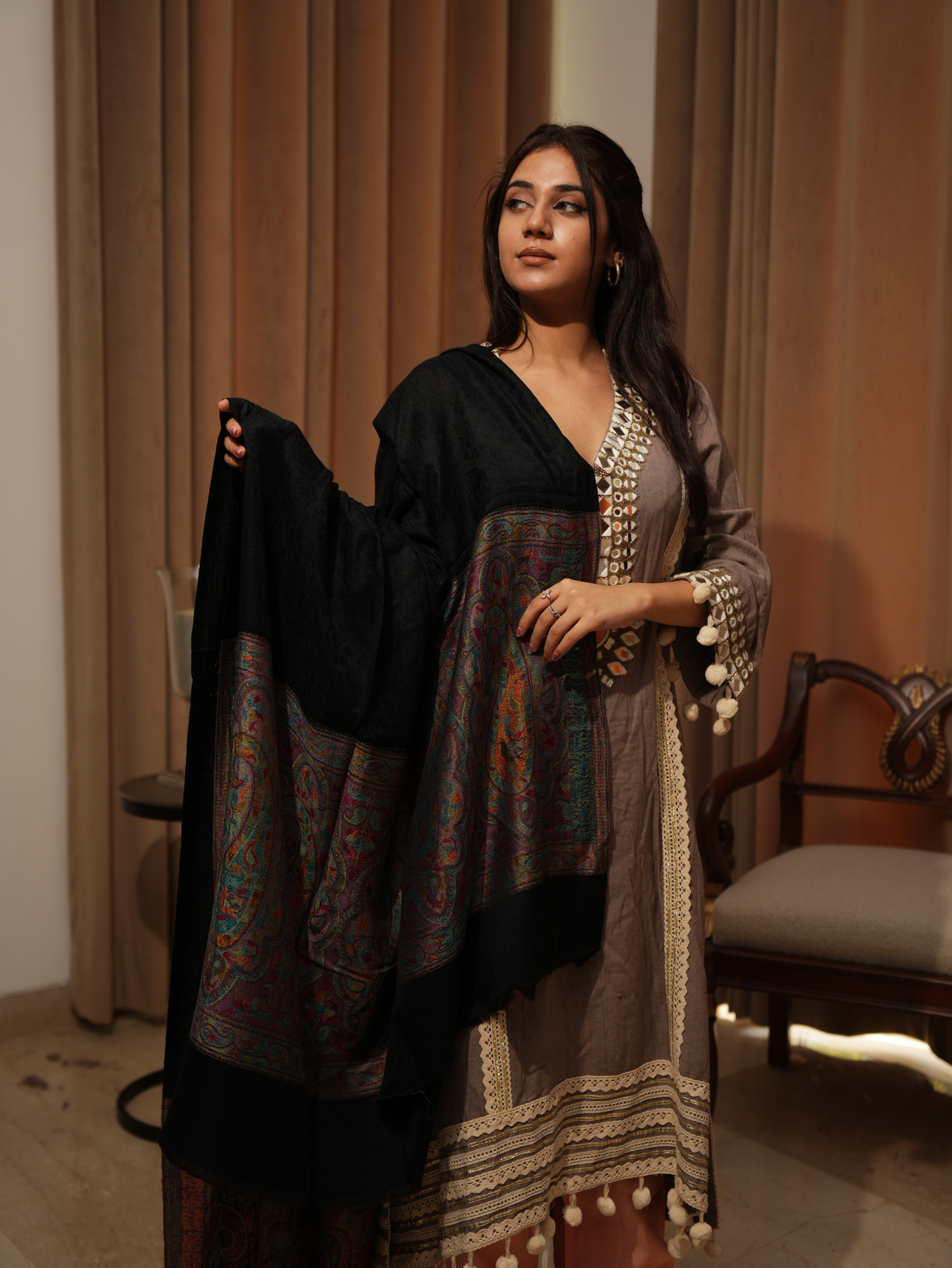 Karivani Women's Faux Pashmina Shawl - Ambi Big Border Shawl