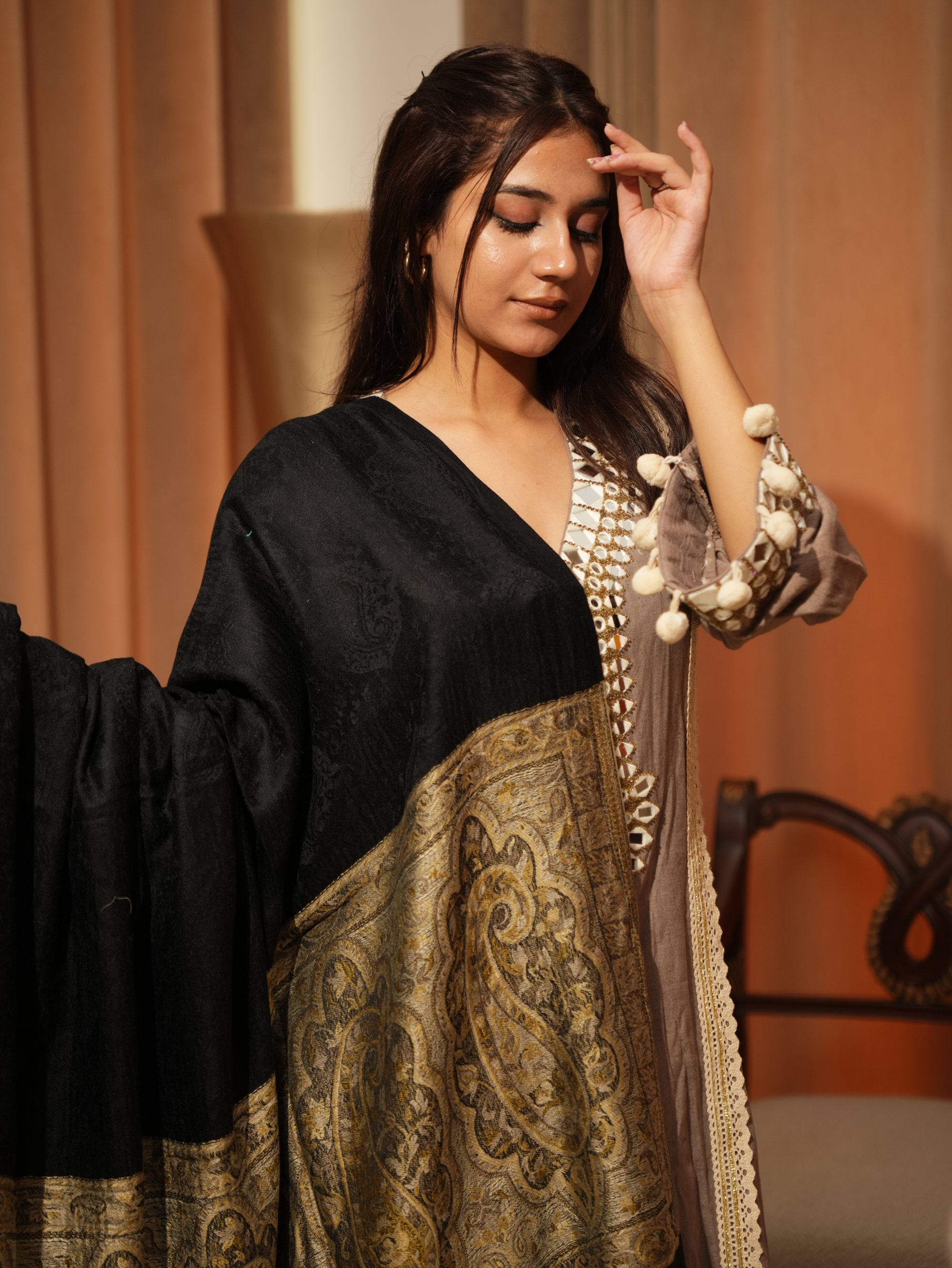 Karivani Women's Faux Pashmina Shawl - Ambi Big Border Shawl