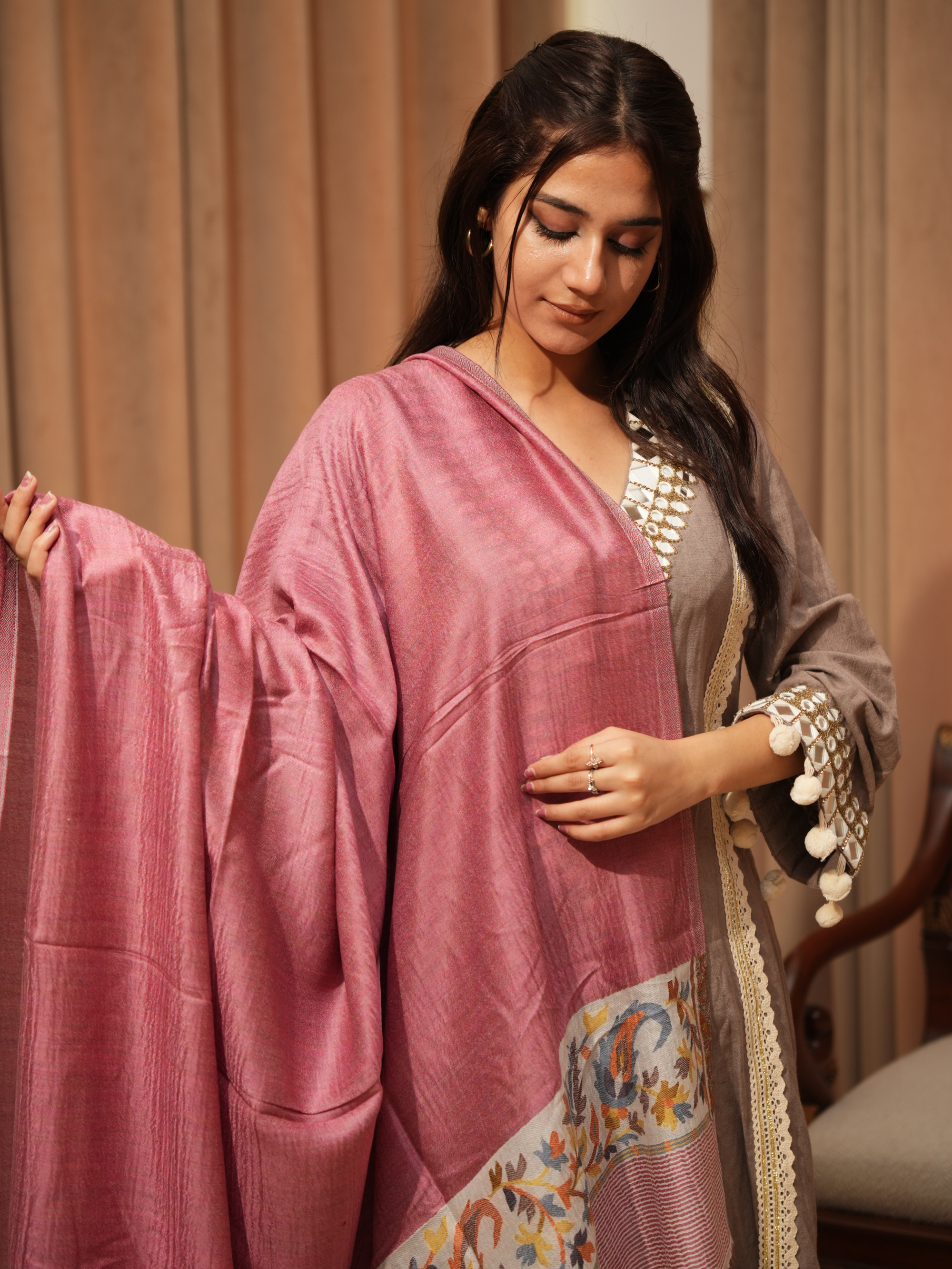 Karivani Women's Faux Pashmina Shawl - Ambi Palla Shawl