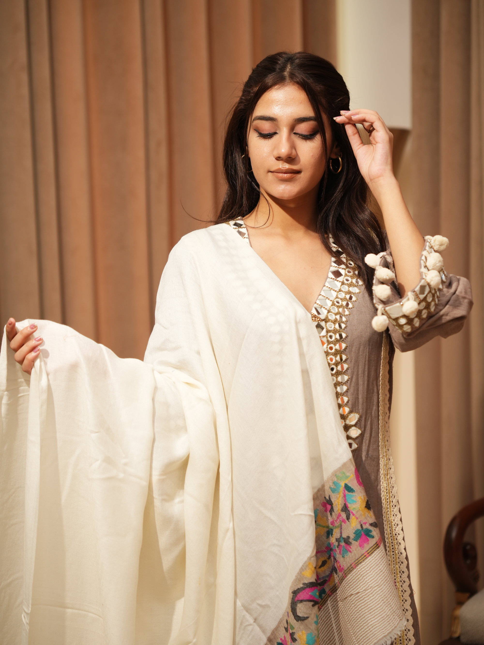 Karivani Women's Faux Pashmina Shawl - Ambi Palla Shawl