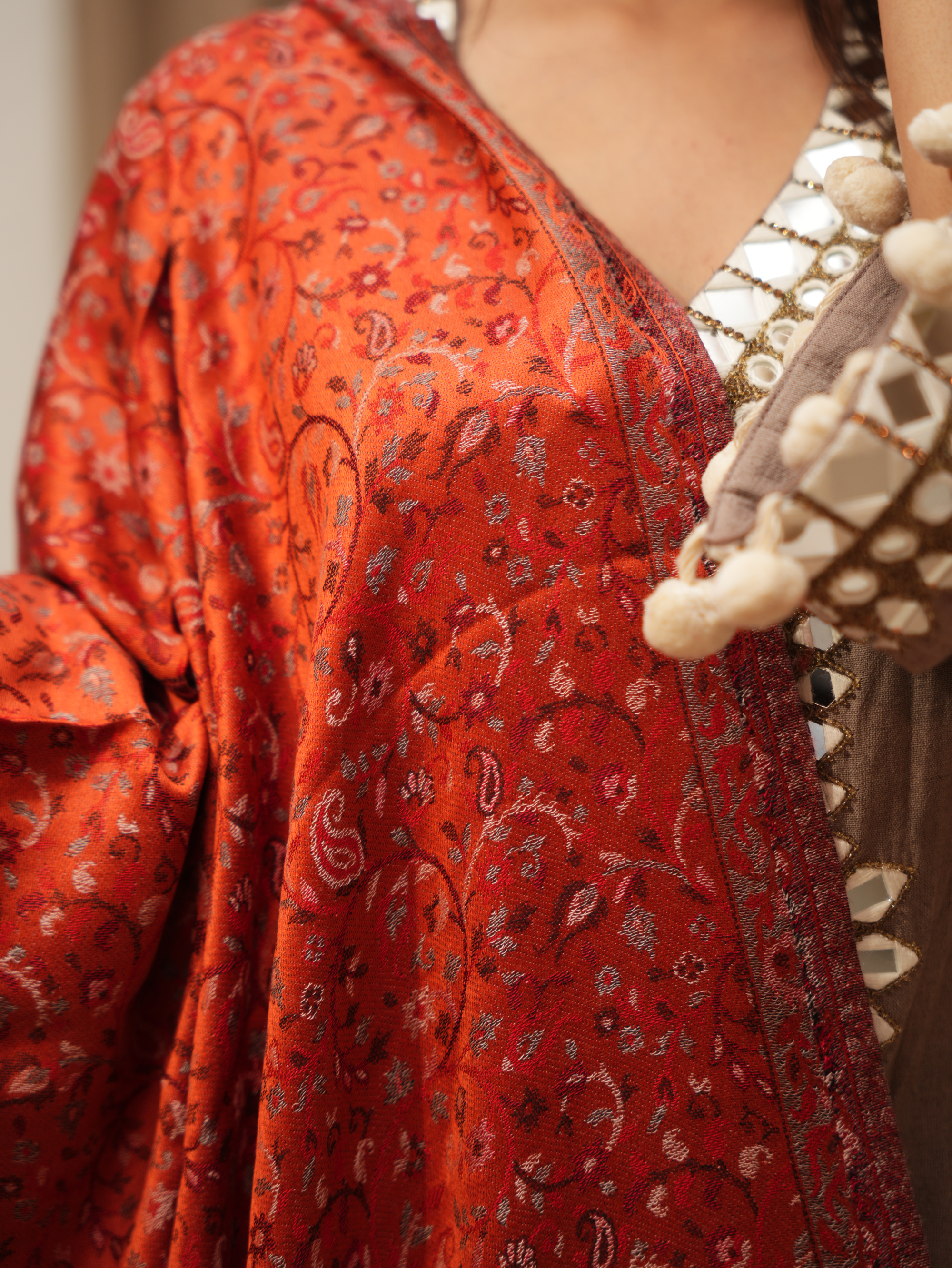 Karivani Women's Faux Pashmina Shawl - Modal Jamawar Reversible Shawl