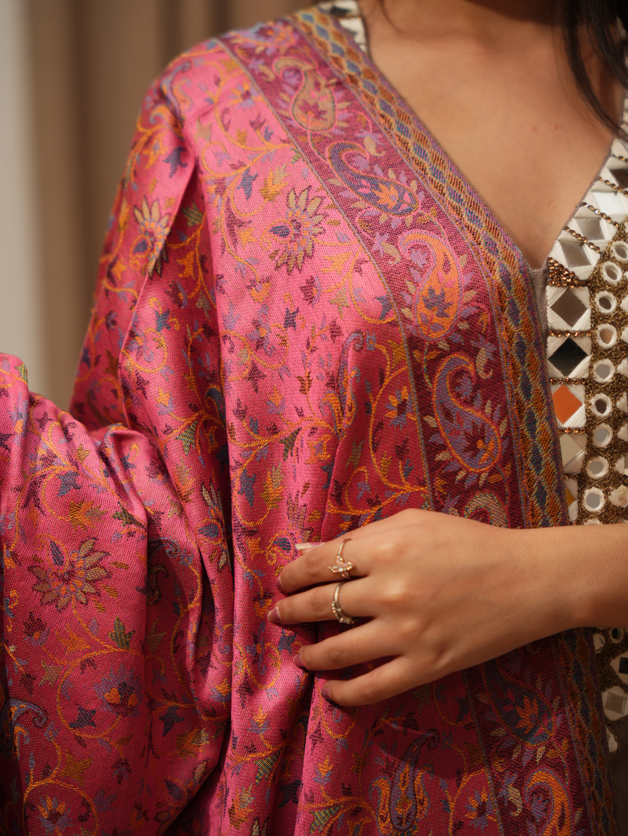 Karivani Women's Faux Pashmina Shawl - Modal Jamawar Reversible Shawl