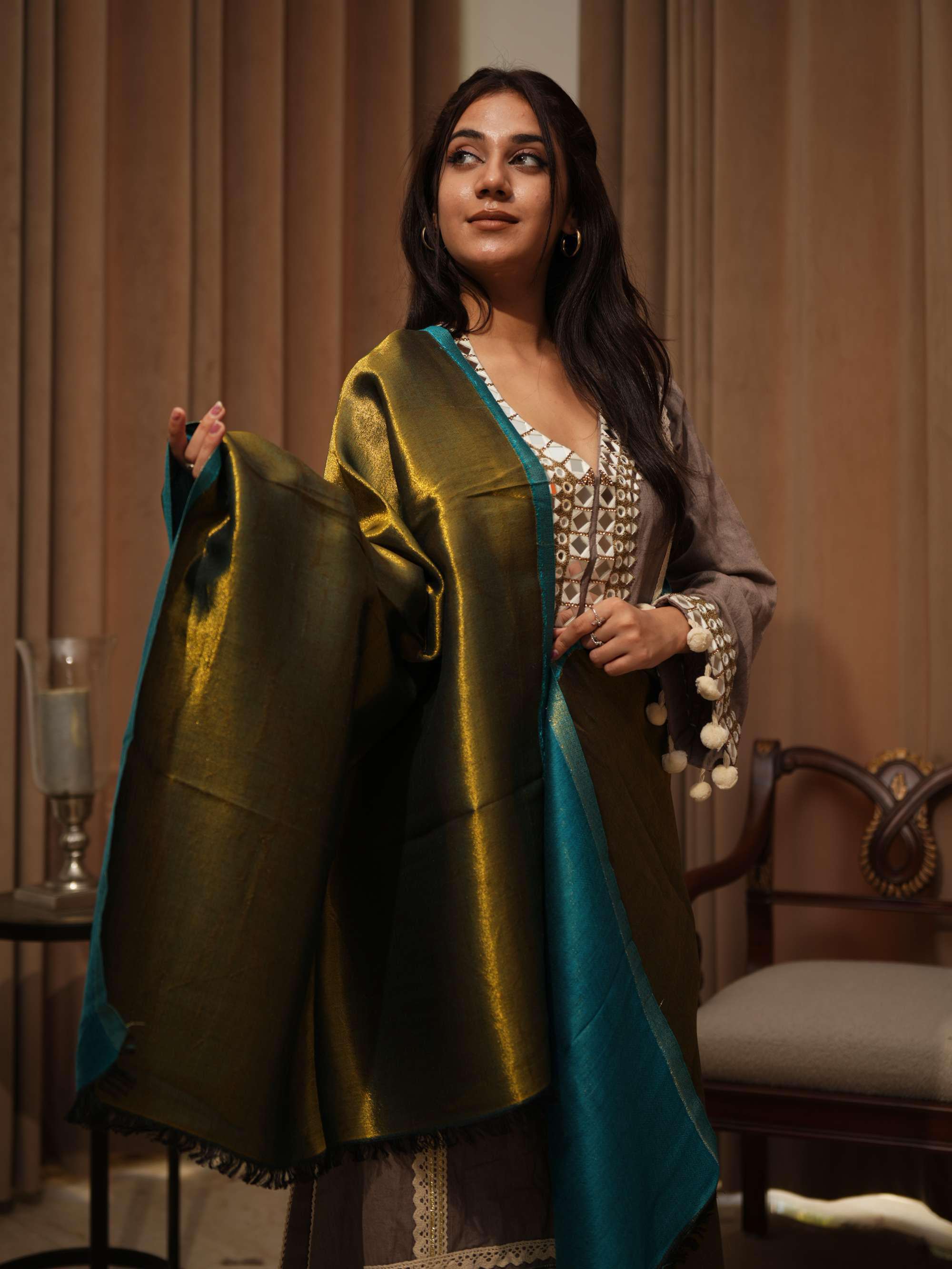 Karivani Women's Faux Pashmina Shawl - Modal Zari Reversible Stole