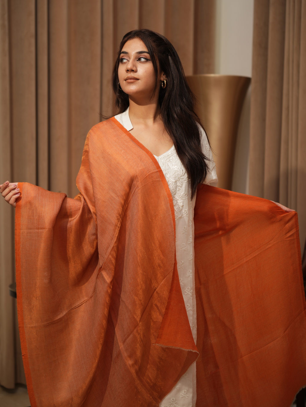 color:orange