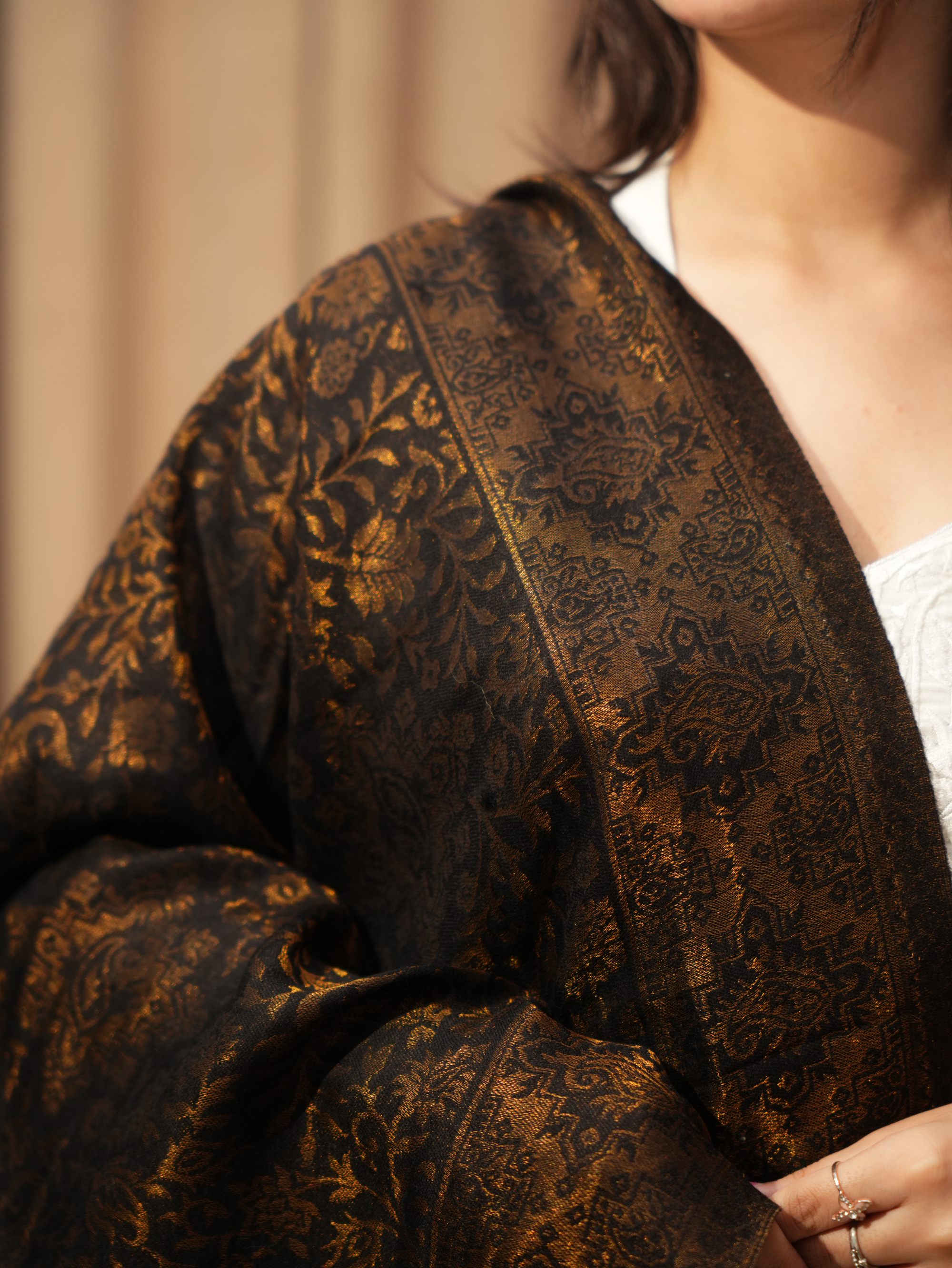 Karivani Women's Faux Pashmina Moonlight Zari Jaq. Stole