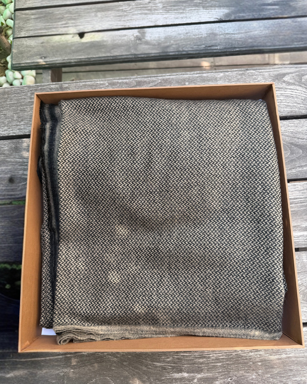 Karivani Blanket Box
