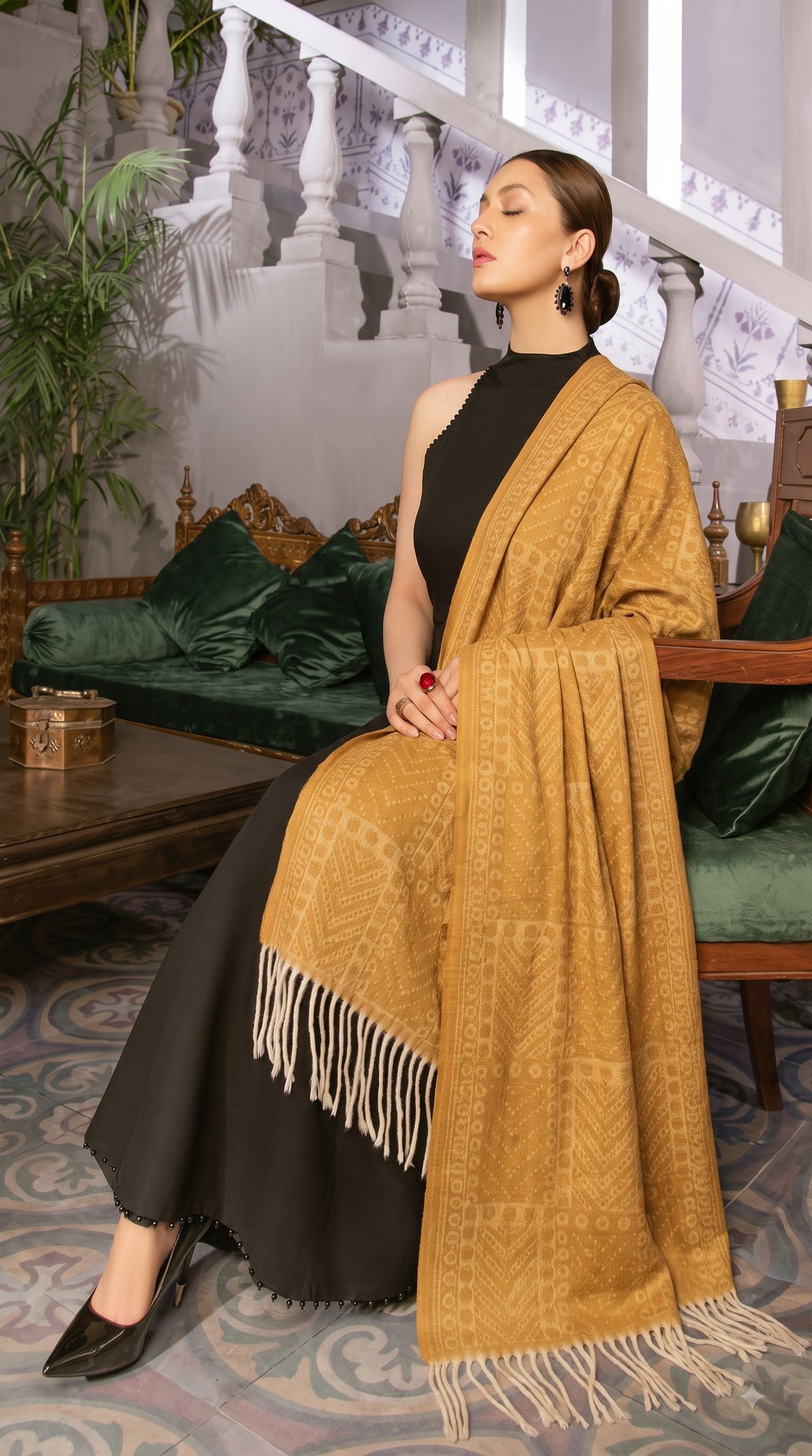 Geometric Tribal Block Polyester Stole with Tassels